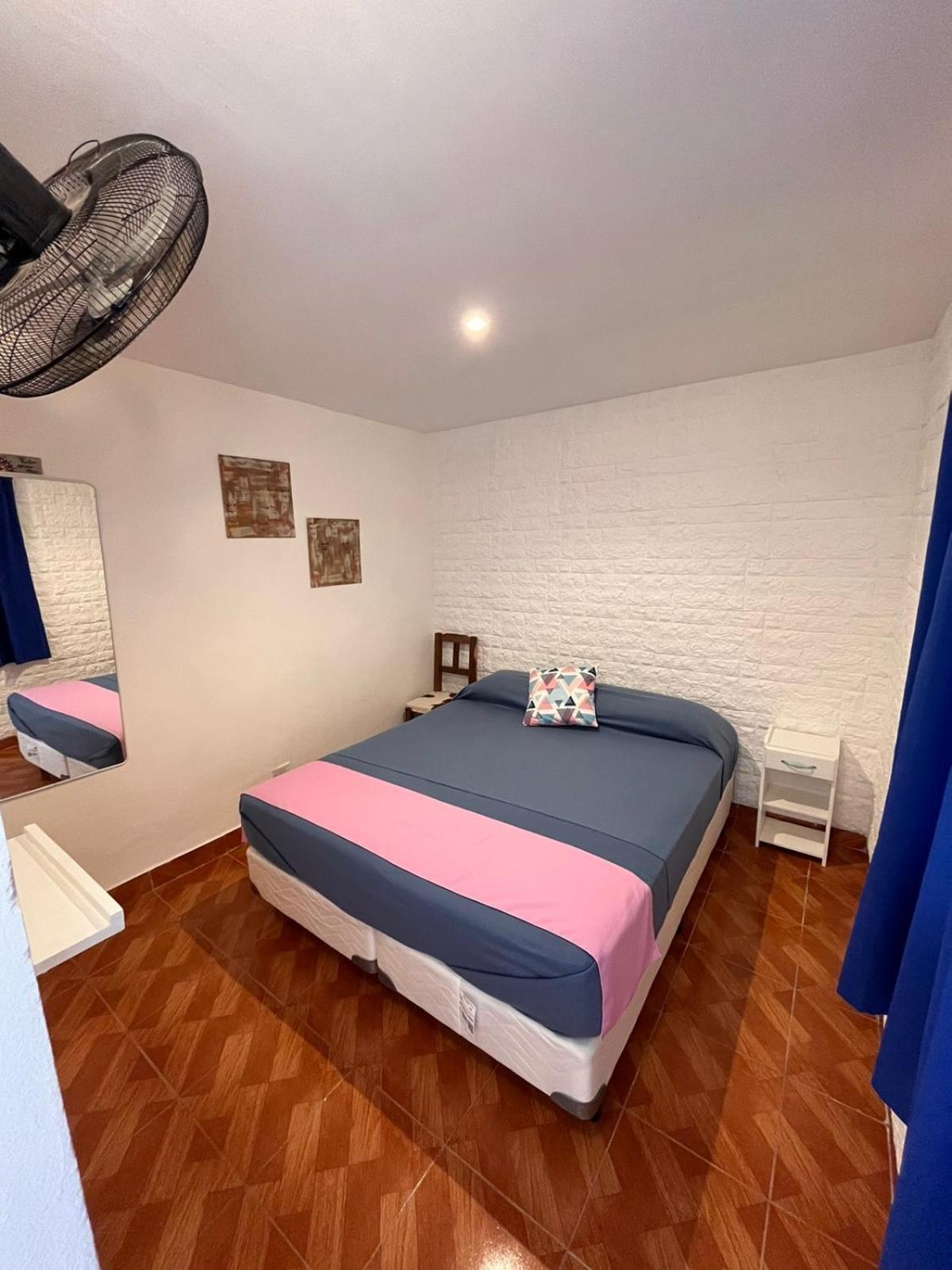 Hostel Hola Ola Villa Gesell Buitenkant foto